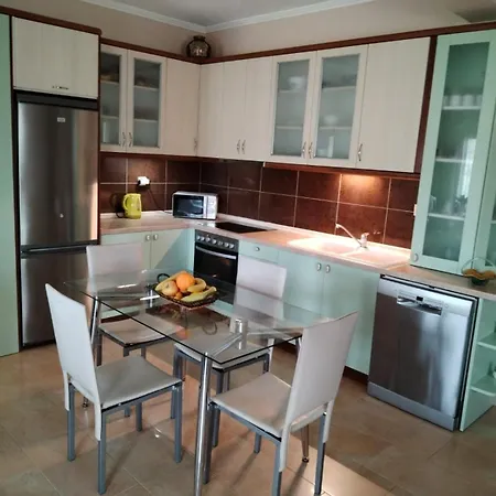 Apartment Nikiforos House *